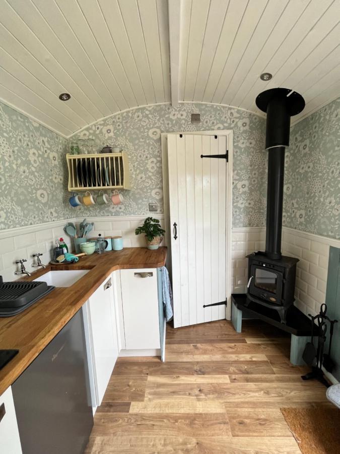 The Hazel Hut Villa Westport Exteriör bild